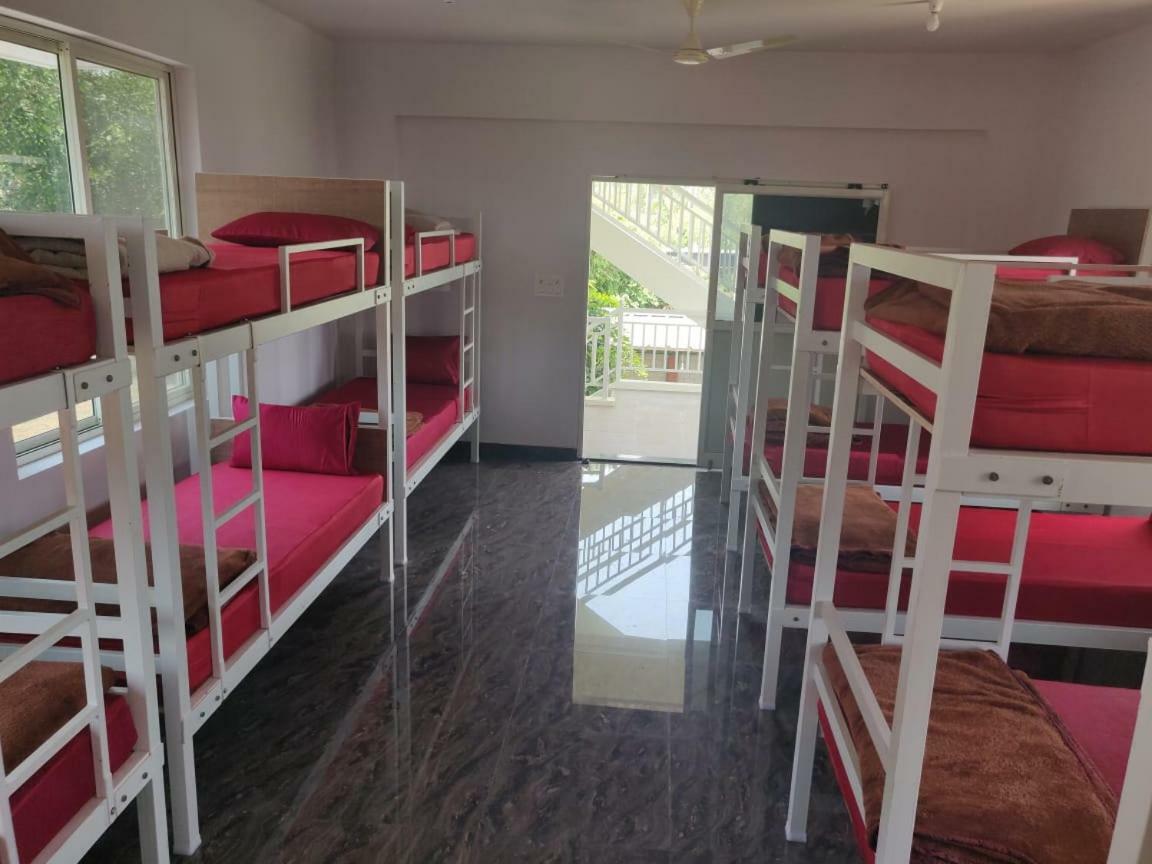 A Pousada Trippr Chikkamagaluru Chikmagalūr Exterior foto